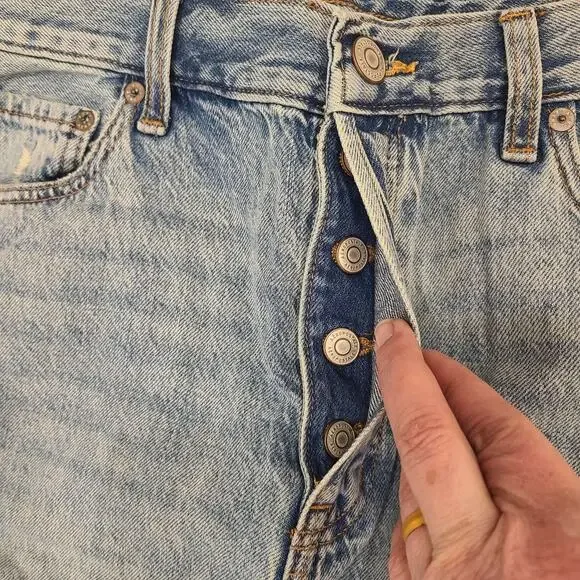 NWT AERO HIGH RISE BAGGY Jeans Light Wash Ripped Distressed Sz 12 Short - Picture 4 of 10